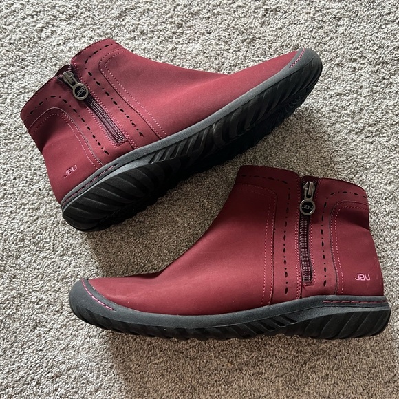 JBU Jambo Boots Womens 10 M Juno Ankle Booties Red Faux Leather Water Resistant - Picture 1 of 6